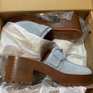 Zodiac raine slip on clogs